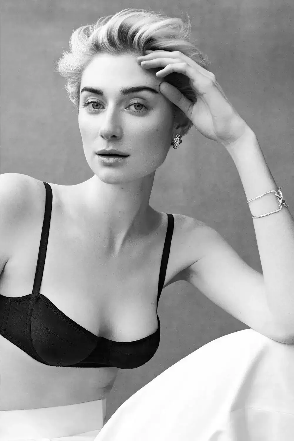 Элизабет Дебики