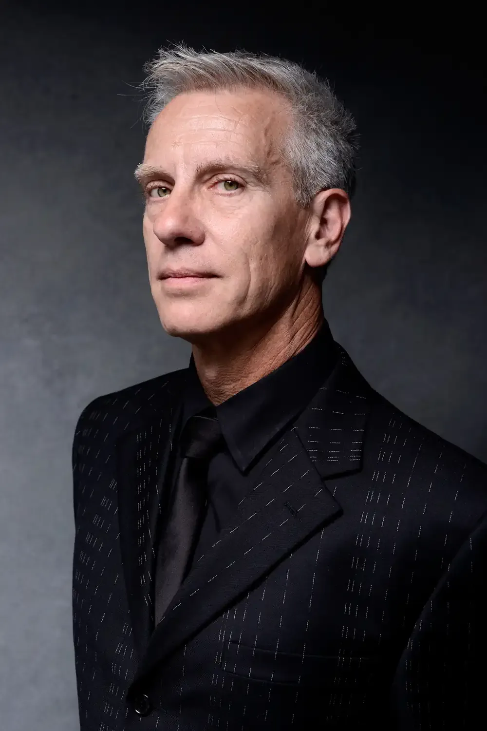 Крис Сандерс