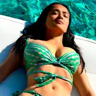 Salma Hayek August Green Bikini 24 00 Mainstyle16